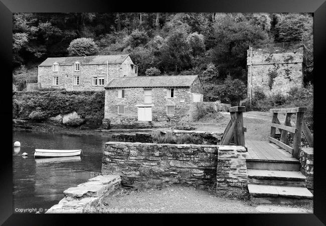 Pont Creek on the River Fowey, Cornwall Framed Print by Neil Mottershead