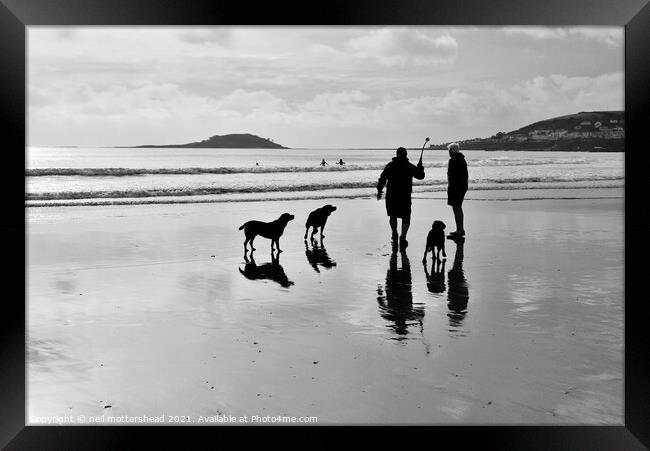 Millendreath Beach, Cornwall. Framed Print by Neil Mottershead