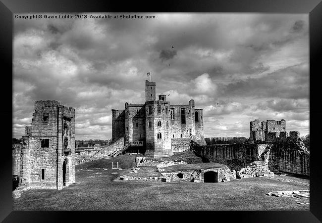 Warkworth Castle, Northumberland Framed Print by Gavin Liddle