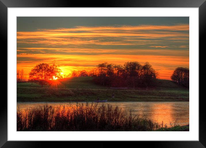 Cobby at Sunset 2 Framed Mounted Print by Gavin Liddle