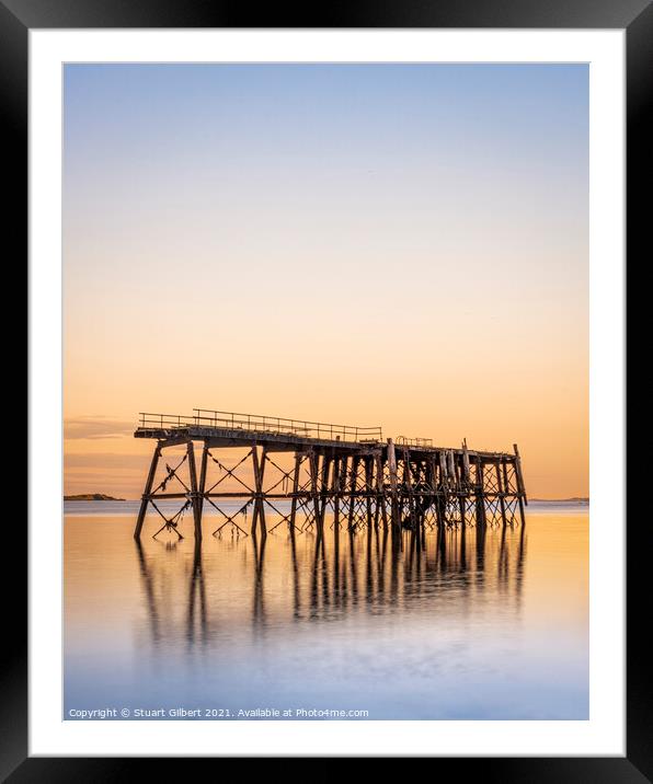 Carlingnose Pier Framed Mounted Print by Stuart Gilbert