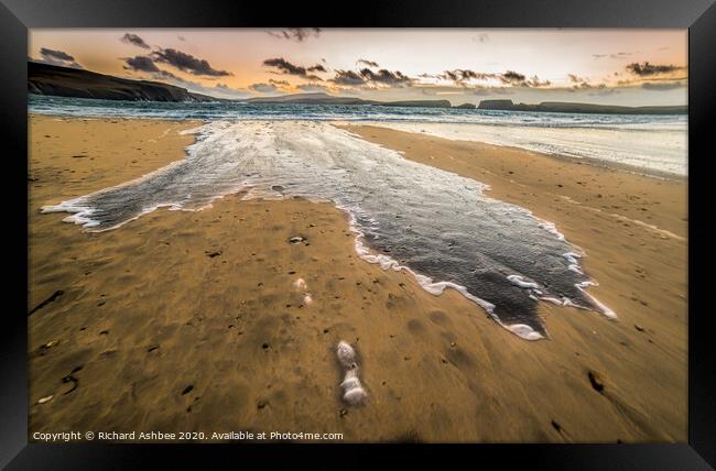 A finger of water reaches out Framed Print by Richard Ashbee