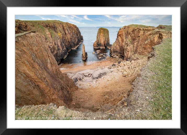 deserted beach Hams of Muckle Roe Shetland Framed Mounted Print by Richard Ashbee