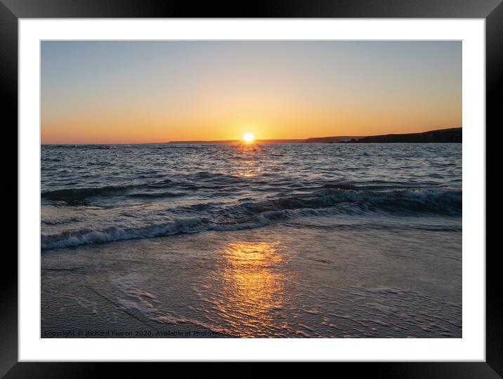 Sunset Thulestone Beach Framed Mounted Print by Richard Fearon