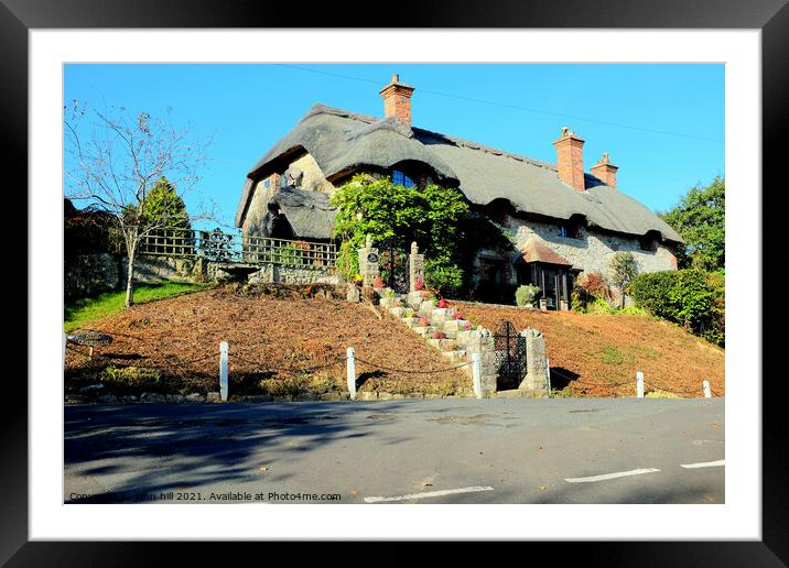 Thatched cottage, Godshill, Isle of Wight. Framed Mounted Print by john hill