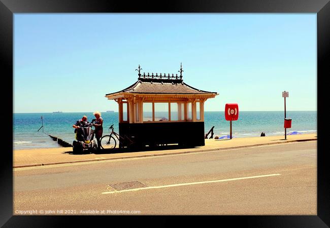 Seaside shelter, Shanklin, Ise of Wight, UK. Framed Print by john hill