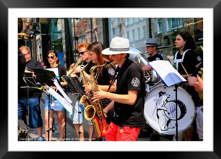 Band of Buskers at Leeds. Framed Mounted Print by john hill