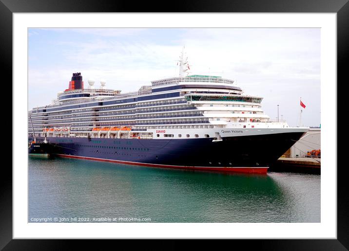 Queen Victoria cruise ship at Southampton. Framed Mounted Print by john hill