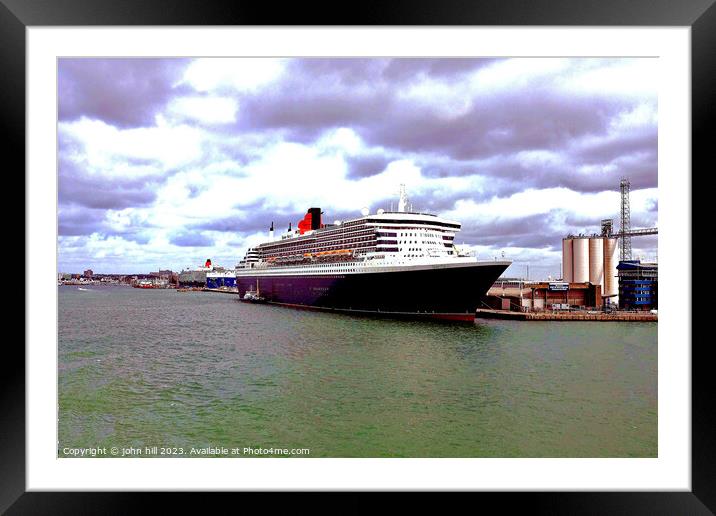 Queen Mary 2 cruise ship, Southampton, UK. Framed Mounted Print by john hill
