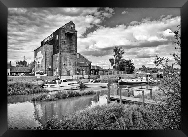 Old mill at Battlesbridge, now an antiques centre, River Crouch in foreground. Framed Print by Peter Bolton