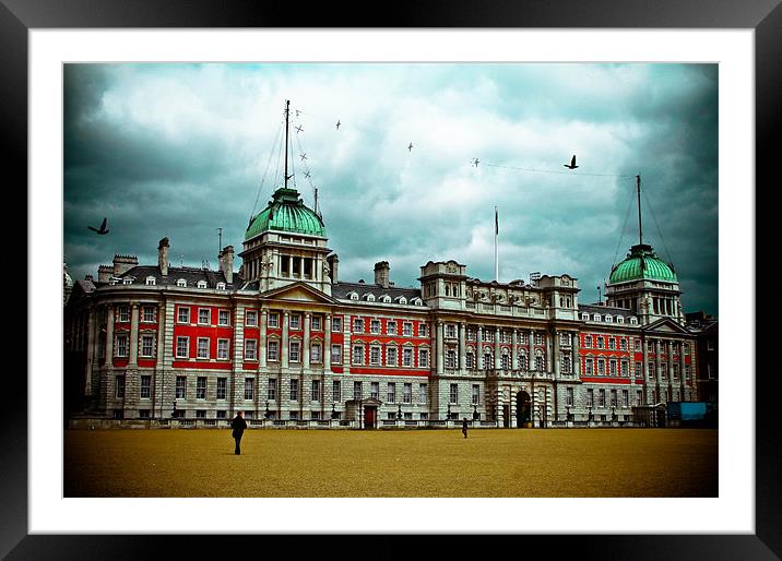 Buckingham Palace Framed Mounted Print by Shek Hamed