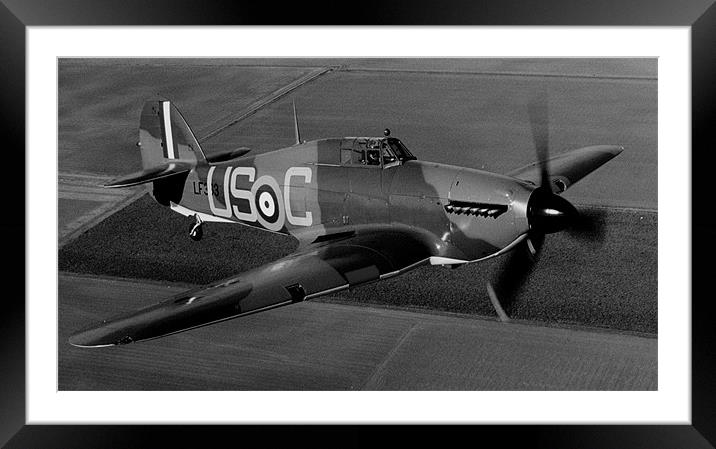 Huricane BW & cropped  Framed Mounted Print by John Siddle