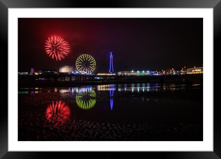 Fireworks in Blackpool Framed Mounted Print by Lesley Moran