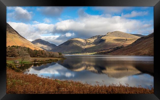 Reflections at Wastwater Framed Print by Lesley Moran