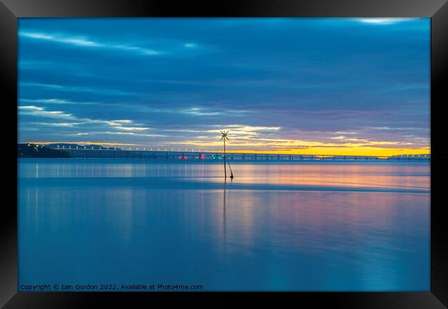 River Tay Sunset  - Dundee Sscotland Framed Print by Iain Gordon