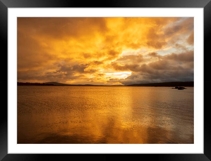 Photography with a cloudy sunrise in the rope reservoir of the well of Soria Framed Mounted Print by Vicen Photo