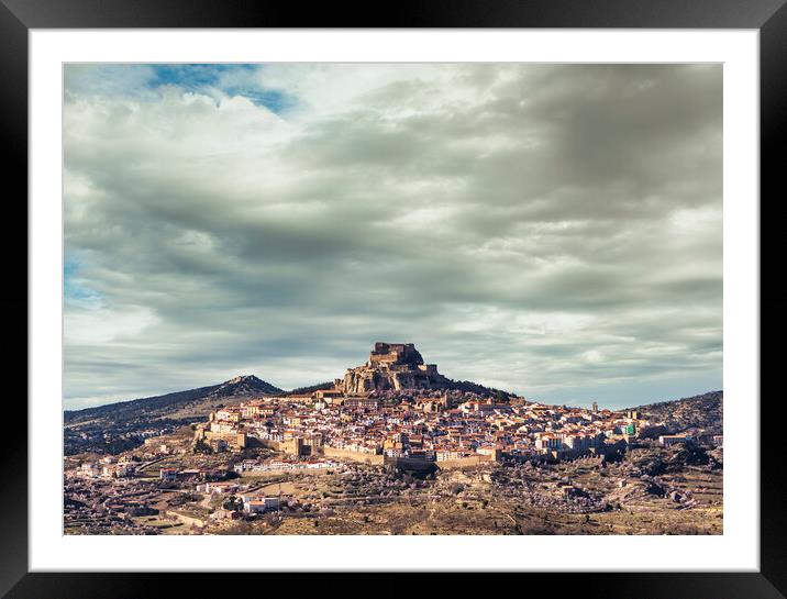 Photography with the town of Morella under a cloudy sky Framed Mounted Print by Vicen Photo