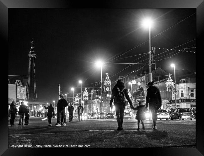 Families Enjoying Blackpool Illuminations  Framed Print by Iain McLeod