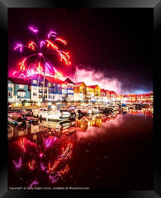 Fireworks over Exmouth Harbour Framed Print by Gary Holpin