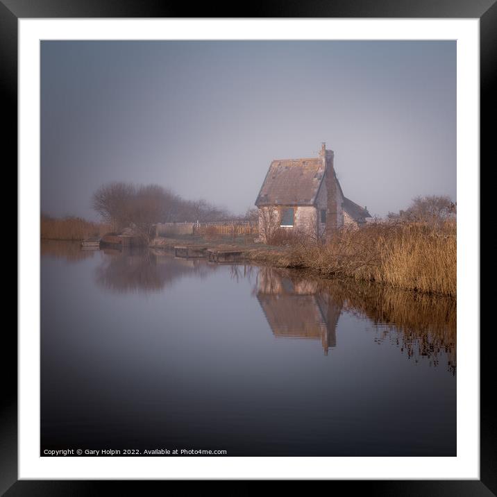 Misty morning at the lockkeepers' cottage Framed Mounted Print by Gary Holpin