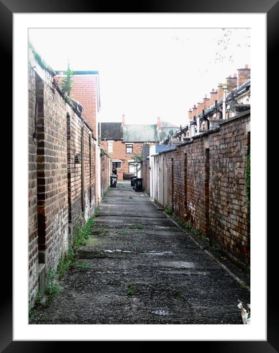 Alley in Belfast Framed Mounted Print by Stephanie Moore