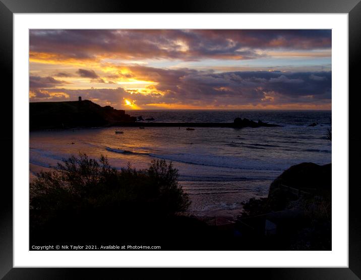 Summerleaze beach and breakwater, Bude, Cornwall Framed Mounted Print by Nik Taylor