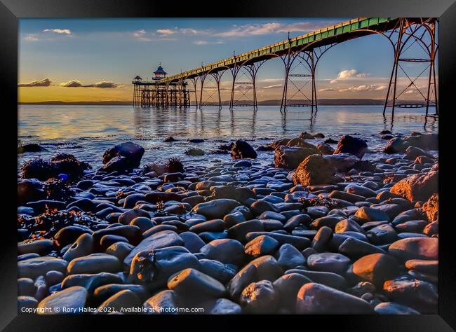 Clevedon Pier at low tide Framed Print by Rory Hailes