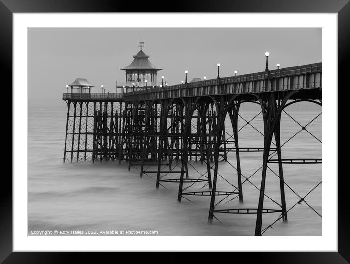 Black and  white Clevedon Pier Framed Mounted Print by Rory Hailes