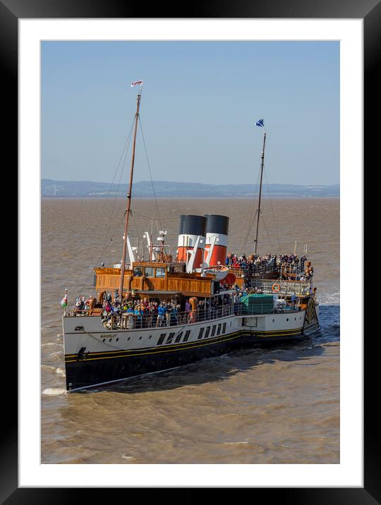 Waverley coming into Clevedon Pier Framed Mounted Print by Rory Hailes