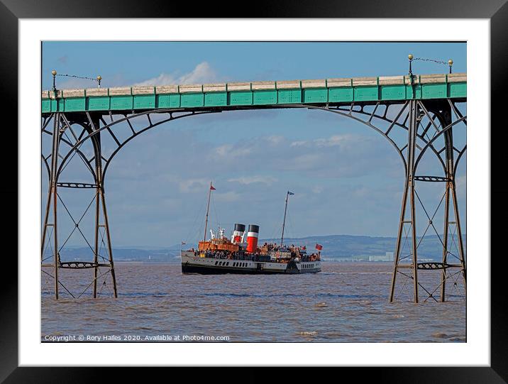 PS Waverly coming into the Clevedon Pier Framed Mounted Print by Rory Hailes