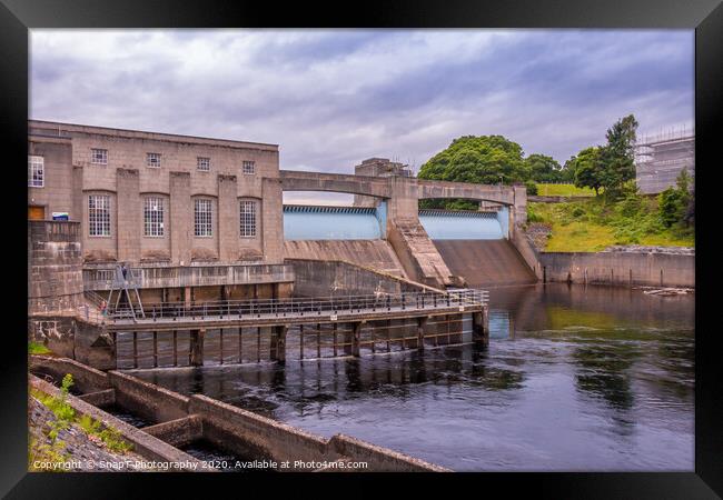 Pitlochry Dam, hydro electric power station and salmon ladder at twilight Framed Print by SnapT Photography