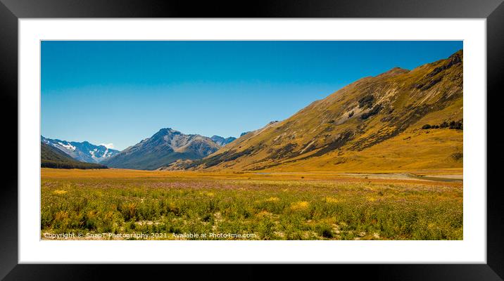 A meadow in the Ahuriri Valley, surrounded by mountains, Canterbury, New Zealand Framed Mounted Print by SnapT Photography