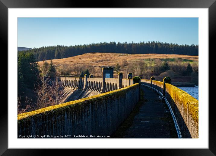 Walk way at the top Clatteringshaws Dam, on the Galloway Hydro Electric Scheme Framed Mounted Print by SnapT Photography