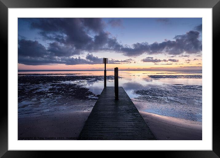 Sunrise, Cleethorpes, North East Lincolnshire Framed Mounted Print by Tony Gaskins
