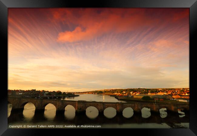 Berwick  Old Bridge at dawn,  Berwick upon Tweed. England, UK Framed Print by Geraint Tellem ARPS