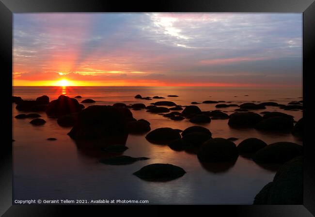 Midsummer sunset over The Wash from the beach at Hunstanton, north Norfolk, England, UK Framed Print by Geraint Tellem ARPS