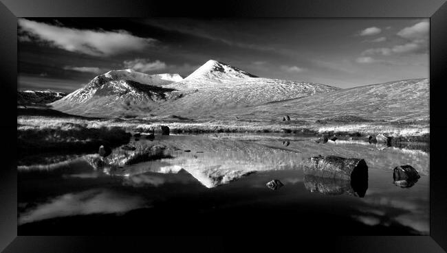 Loch Nah Achlaise, Rannoch Moor, Highland Region, Scotland, UK Framed Print by Geraint Tellem ARPS