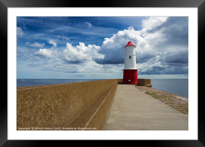 Berwick on tweed lighthouse 729 Framed Mounted Print by PHILIP CHALK