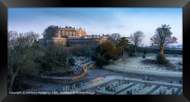 A winter sunrise over Stirling Castle Framed Print by Anthony McGeever