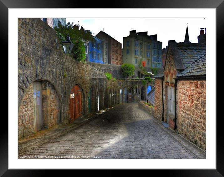 The cobbled streets of Tenby, Wales Framed Mounted Print by Sue Walker