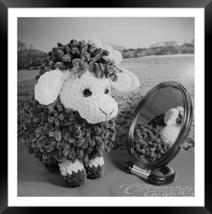 toy sheep in front of the mirror, translation 