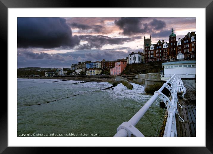 Cromer Town and beach Framed Mounted Print by Stuart Chard