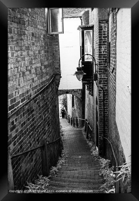 Old narrow street in Bridgnorth Shropshire Framed Print by Stuart Chard