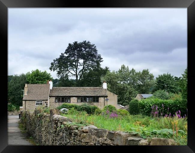 Country cottage Framed Print by Roy Hinchliffe