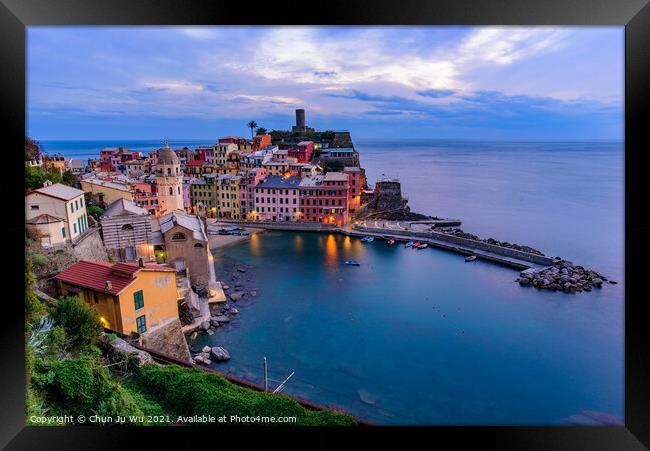 Sunset view of Vernazza, one of the five Mediterranean villages in Cinque Terre, Italy, famous for its colorful houses and harbor Framed Print by Chun Ju Wu