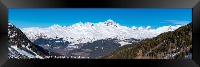 Panorama of Mont Blanc in Savoie, France, the highest mountain in the Alps and in Europe west Framed Print by Chun Ju Wu
