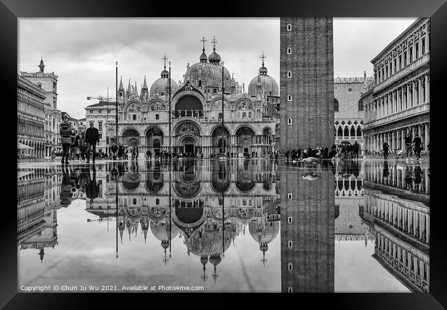 Reflection of St Mark's Basilica (black & white) Framed Print by Chun Ju Wu