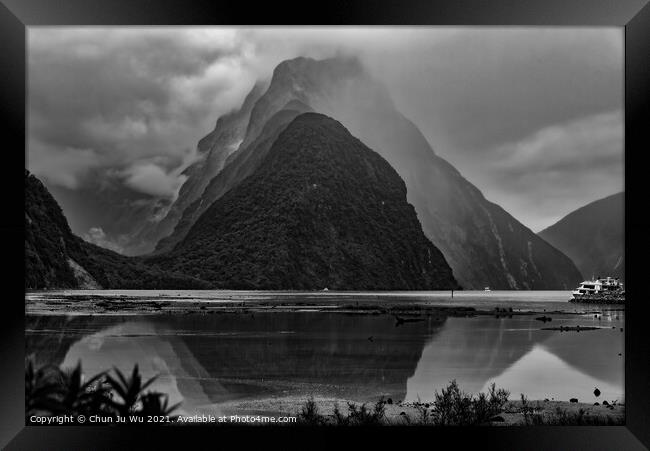 Milford Sound in a cloudy day (black and white) Framed Print by Chun Ju Wu