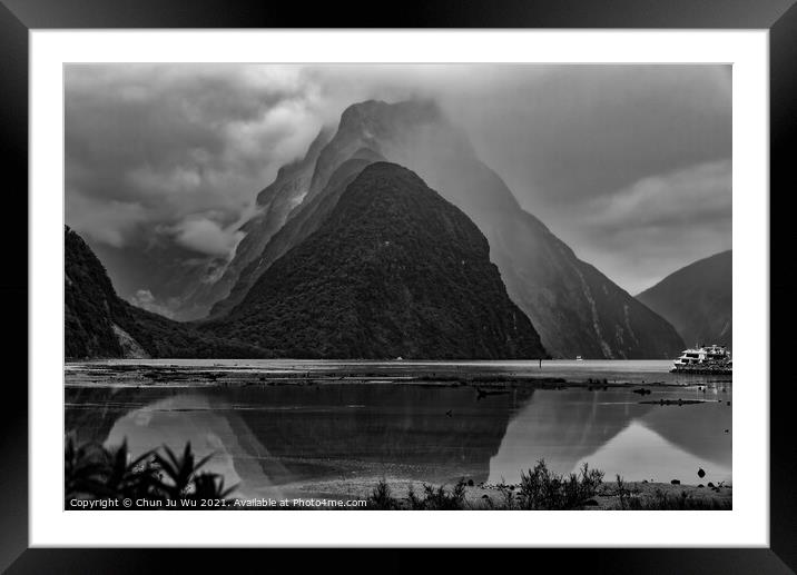 Milford Sound in a cloudy day (black and white) Framed Mounted Print by Chun Ju Wu
