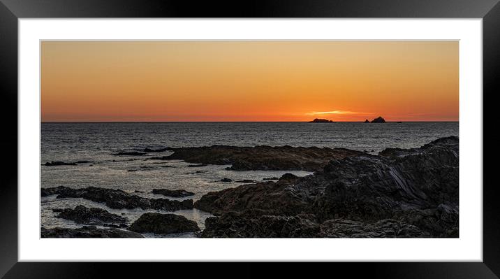 Treyarnon Bay dusk, Cornwall  Framed Mounted Print by Frank Farrell